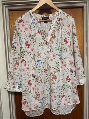 Jones New York White Floral Split-Neck Blouse Sz 2X